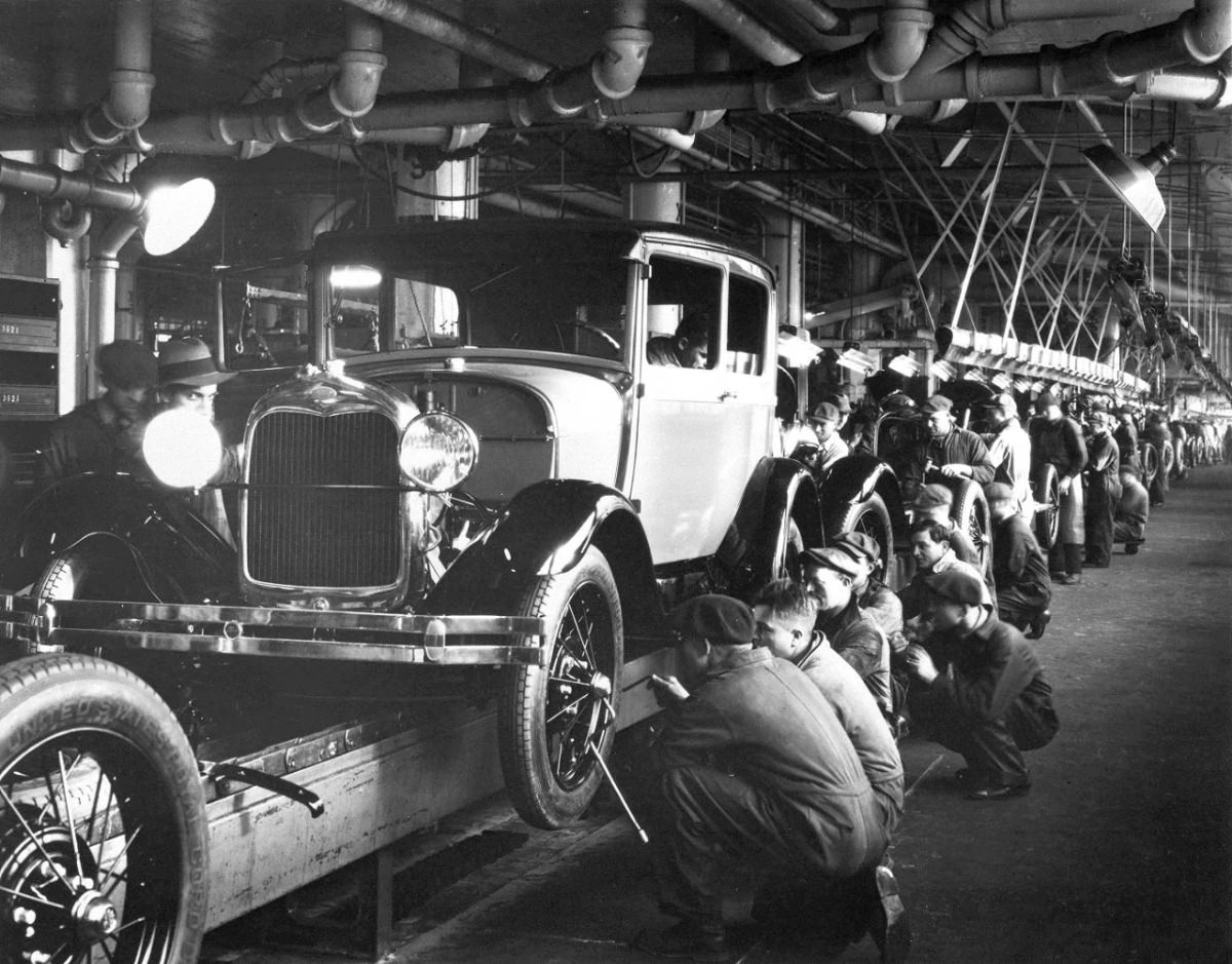 Ford's Revolutionary Assembly Lines of the 1910s and 1920s