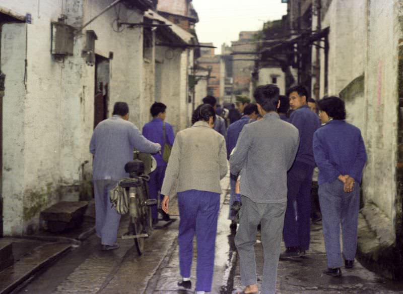 Going home, Guangzhou, 1978