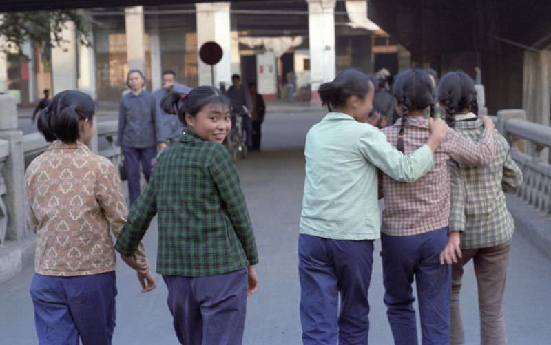 Guangzhou girls, 1978
