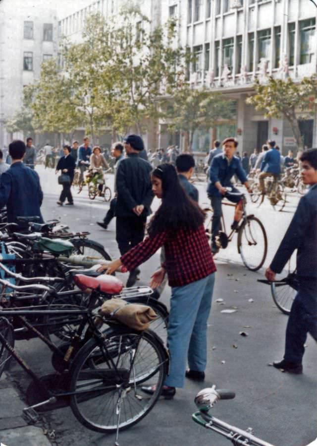 Guangzhou street scenes, 1978