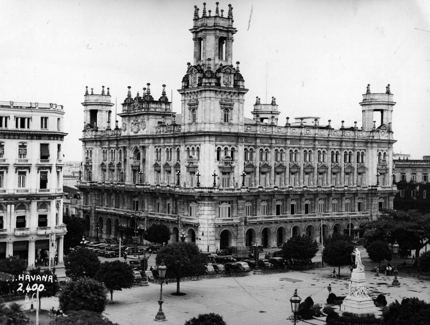 View across a town square in Havana, Cuba, 1935