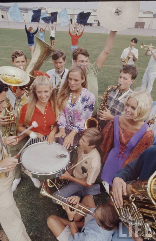 High school fashions, 1969.