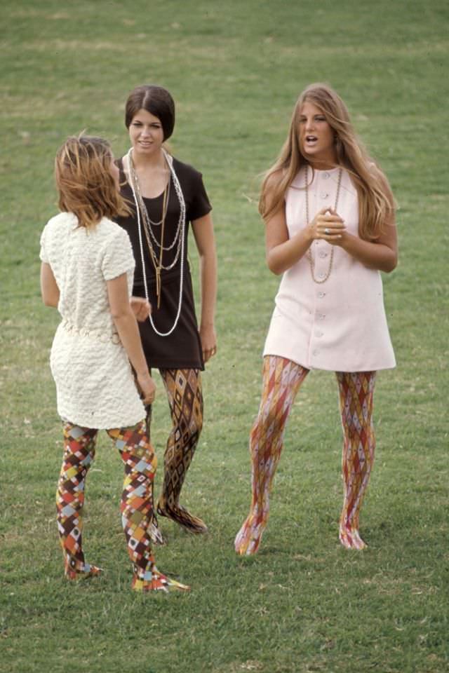 Corona del Mar High School students Kim Robertson, Pat Auvenshine and Pam Pepin wore “hippie” fashions, 1969.