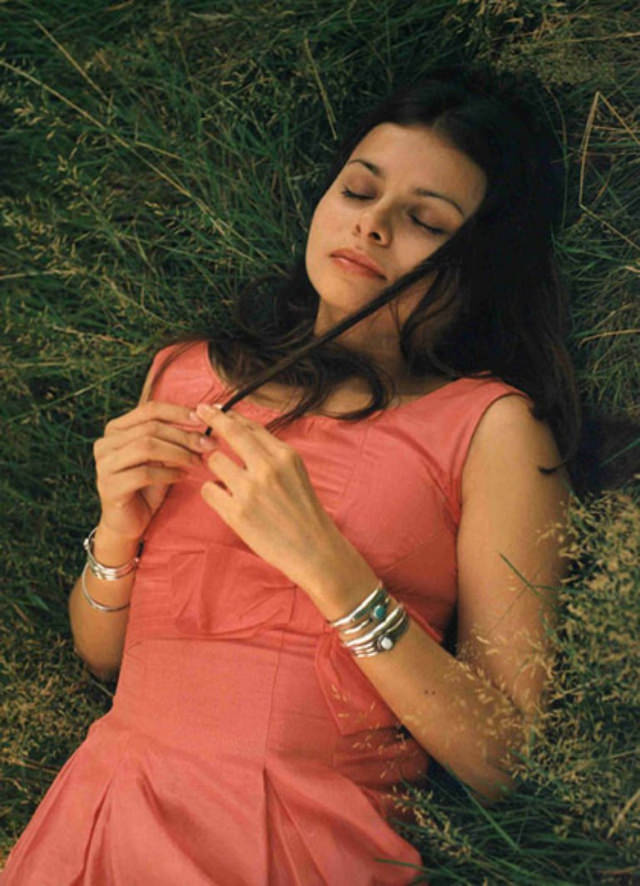 Fabulous Photos of Hope Sandoval of Mazzy Star in the 1990s