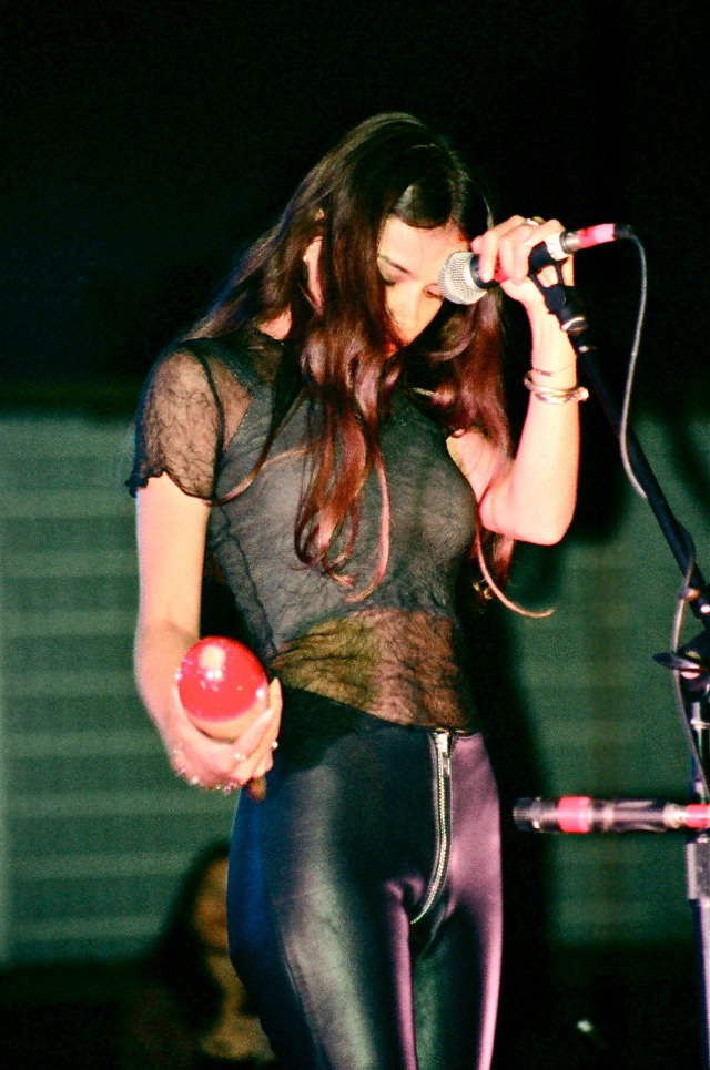 Fabulous Photos of Hope Sandoval of Mazzy Star in the 1990s