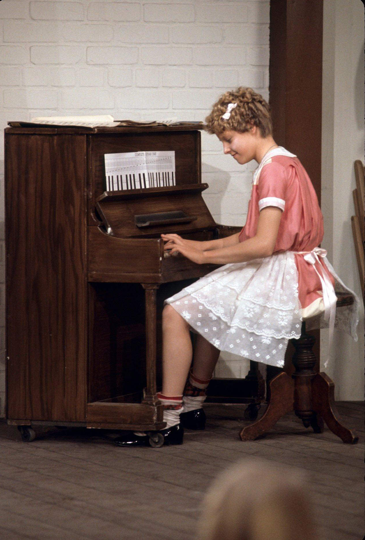 Jodie Foster in 'Paper Moon', "Second Prize", 1974.