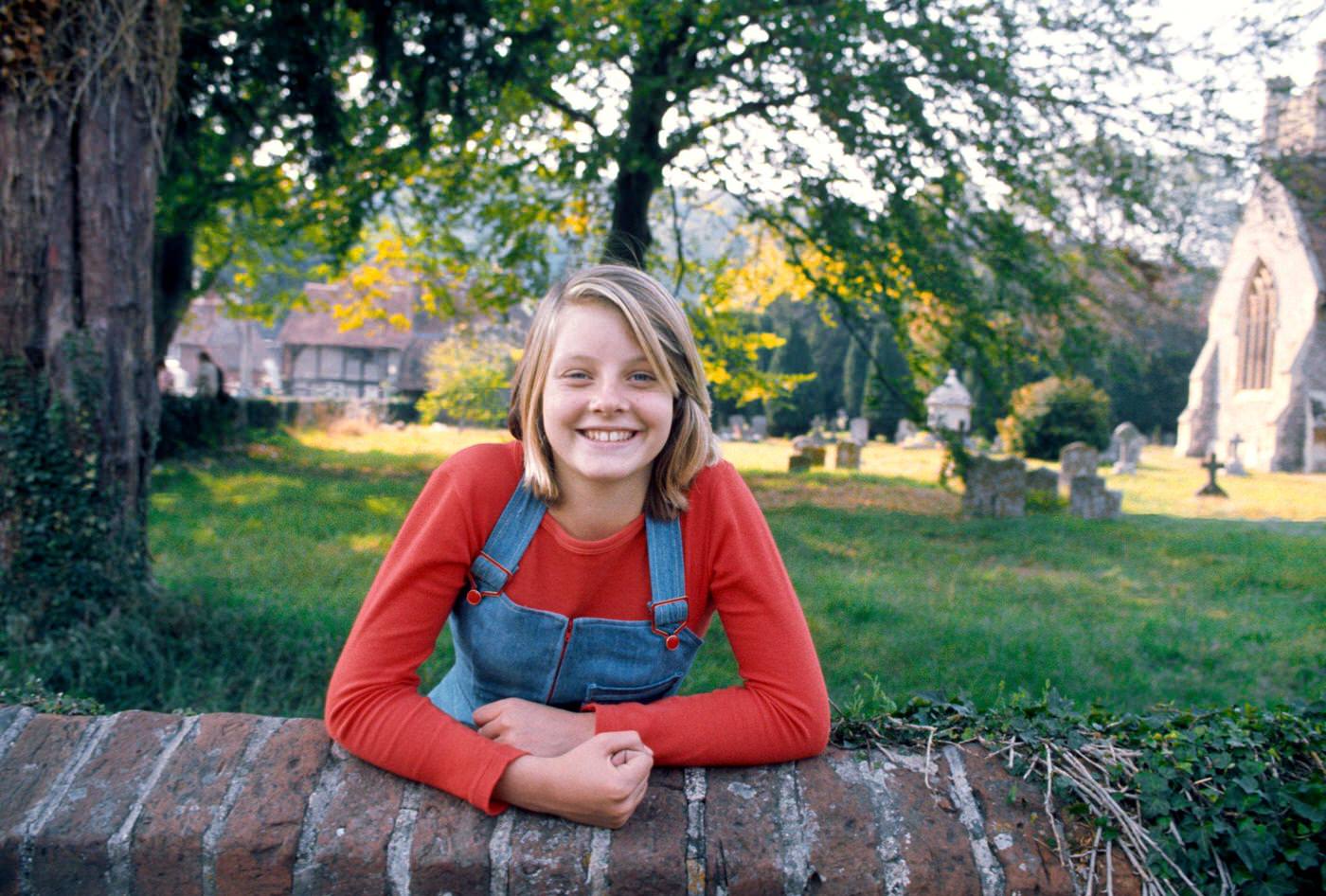 Jodie Foster on the film set of 'Candleshoe' in Warwickshire, circa 1976.