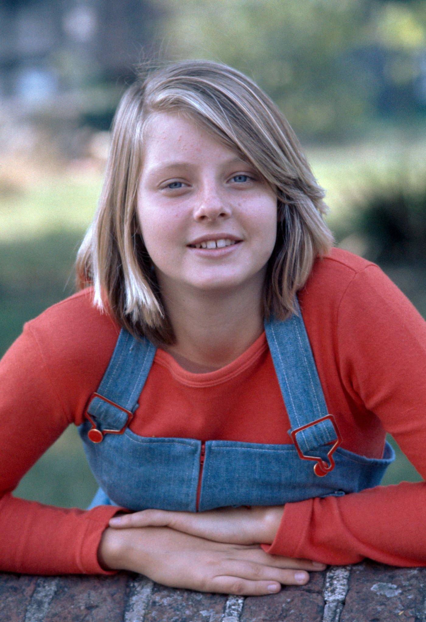 Jodie Foster on the film set of 'Candleshoe' in Warwickshire, circa 1976.