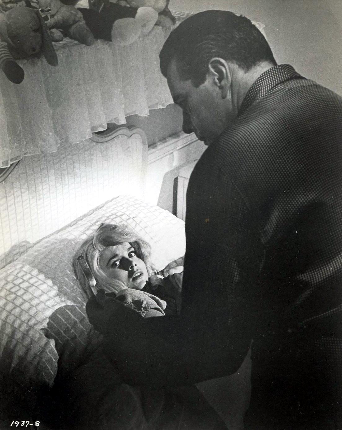 Ann-Margret and John Forsythe in Kitten with a Whip (1964)