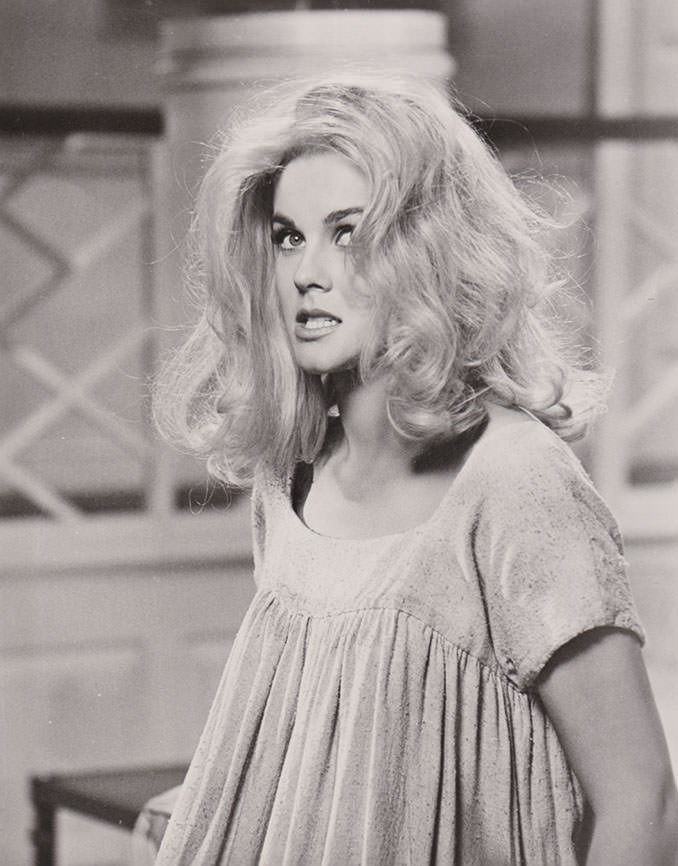 Ann-Margret in Kitten with a Whip (1964)