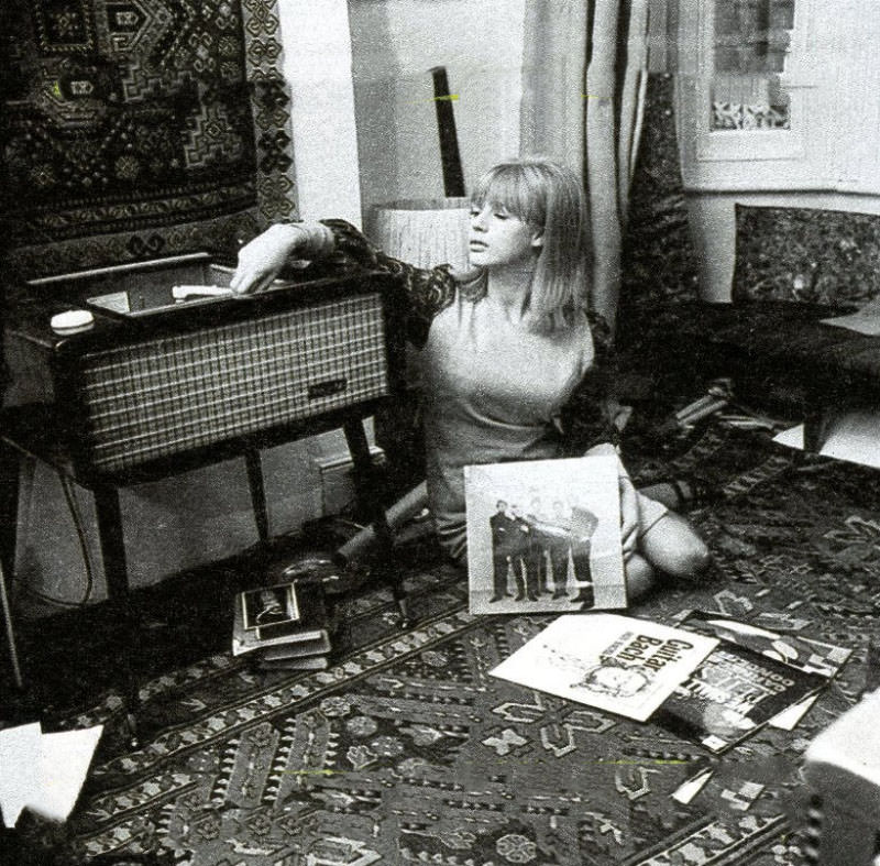 17-Year-Old Marianne Faithfull: Friends, Home, and a Pet Dalmatian in 1964