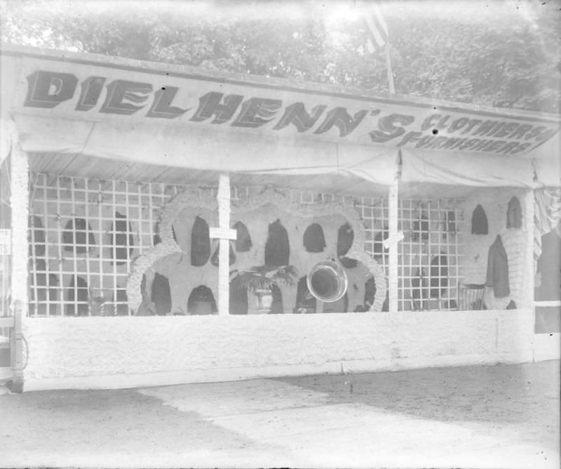 Dielhenns Clothier booth, 1898
