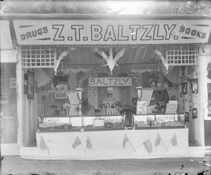 Baltzly Drug booth, 1898