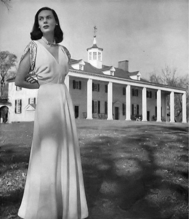 Meg Mundy in gown by Hattie Carnegie, at George Washington's Mount Vernon, 1946