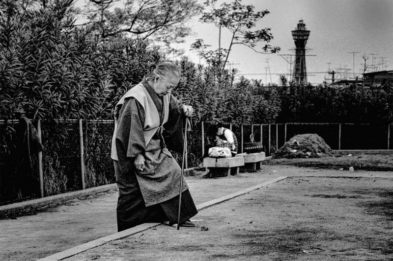 Fascinating Vintage Photos Reflect Life in 1970s Osaka