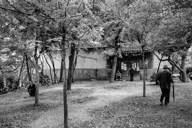 Fascinating Vintage Photos Reflect Life in 1970s Osaka