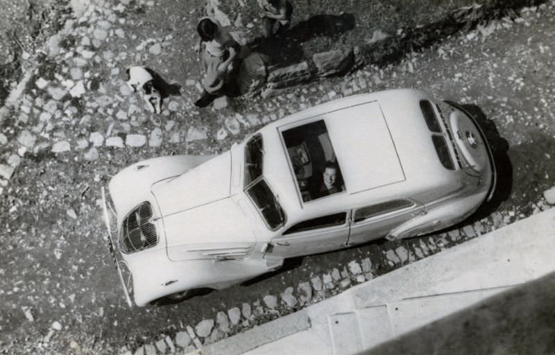 French-registered Peugeot 402, Falcade, Italy, 1937