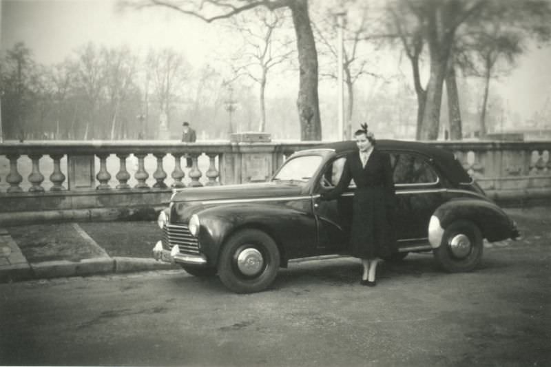 Peugeot 203 Cabrio-Sedan, Bordeaux, France, December 1950
