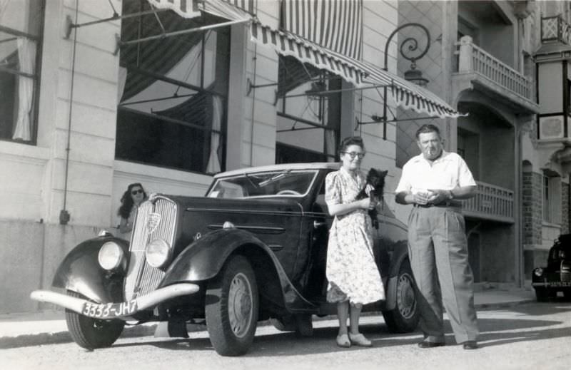 Peugeot 201 M Cabriolet, seaside hotel, Loire-Atlantique, France 1950