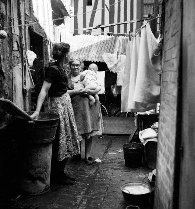 At 3, rue de l'Amitié, Rouen, September 1951, Rouen, September 1951