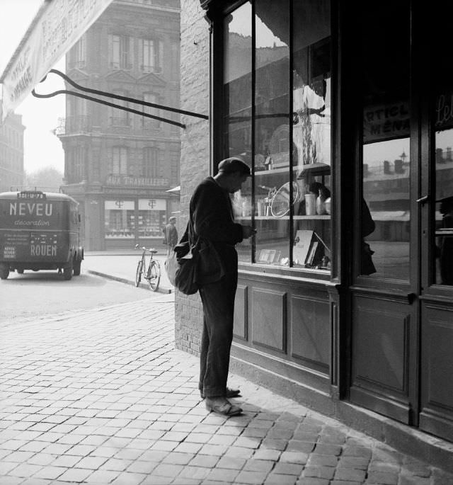 Place Saint-Vivien, Rouen, September 1951
