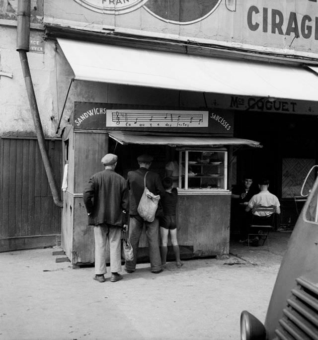 Place Saint-Vivien, Rouen, September 1951