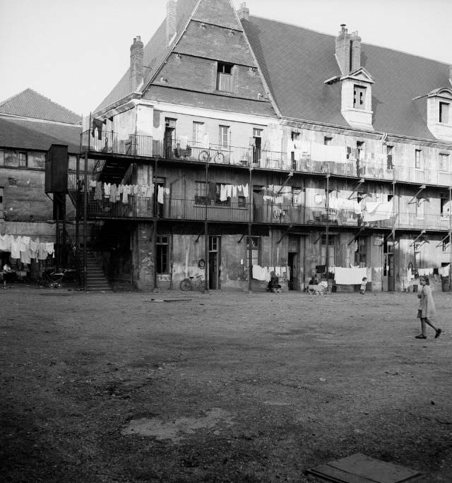 The Grande Famille Rouennaise, former convent of the Ursulines, Rouen, 1951