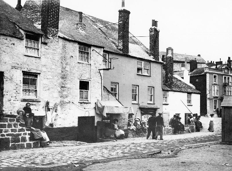 The wharf near the slipway. The Sloop Inn is clearly visible off to the right and also the premises that would later become Hart's Ice Cream Parlour, St. Ives, Cornwall
