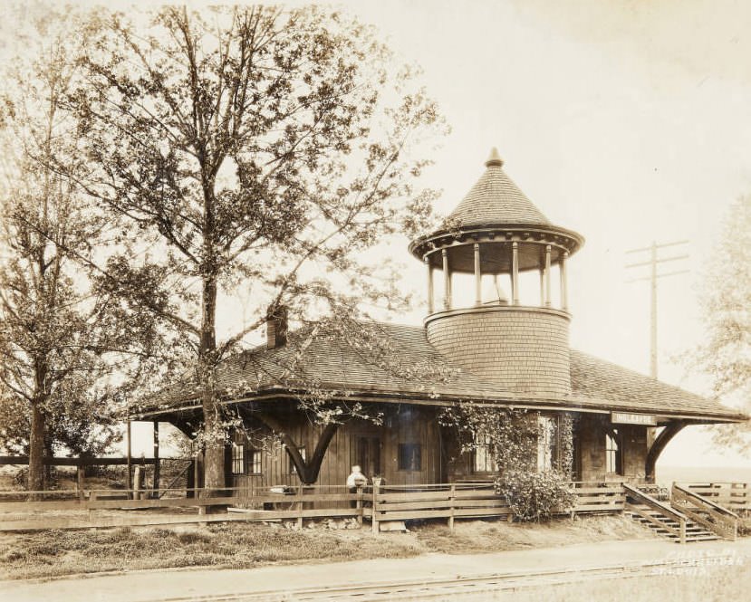 Wabash Station in the North-Pointe neighborhood in north St. Louis in 1920. The fare to Main and Olive Streets was 5 cents.