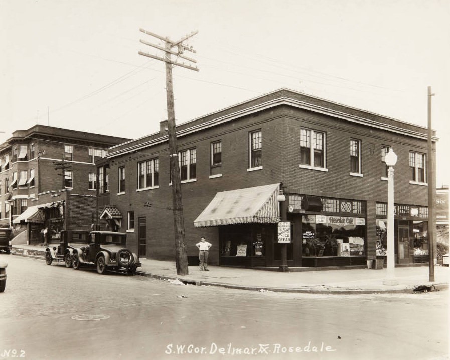 The Rosedale Cafe at the intersection of Rosedale and Delmar in 1920.