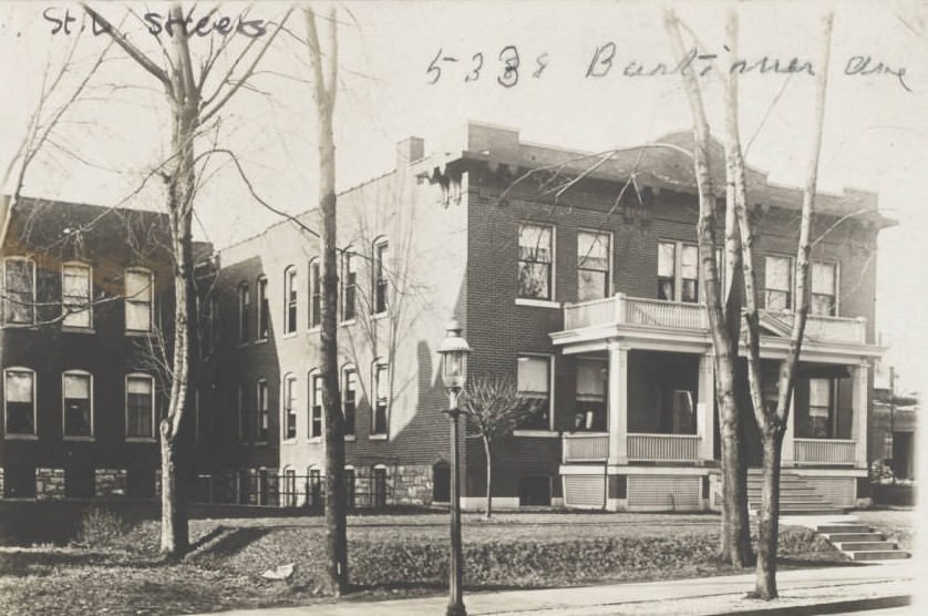 Residential building in the Cabanne neighborhood in St. Louis in 1920