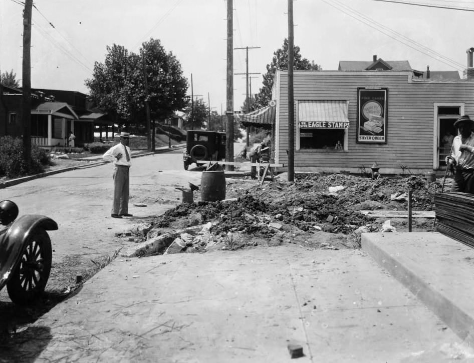 Street and sewer work in progress at Euclid and Rosalie in St. Louis in 1925
