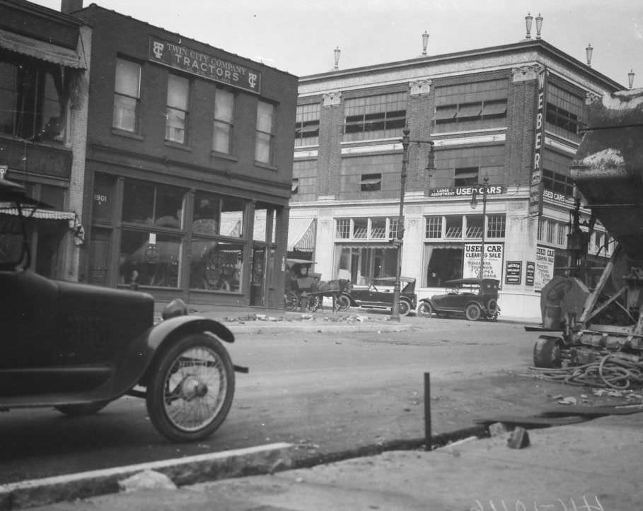 View of the north corner of 19th St. and Locust St., 1925