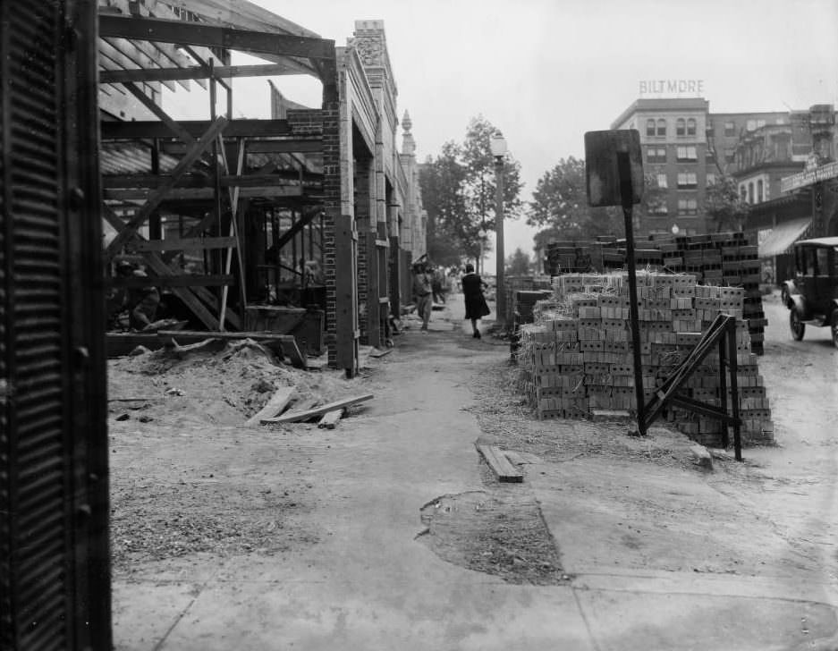 View of construction work in the vicinity of Washington Blvd. and N. Grand, 1927