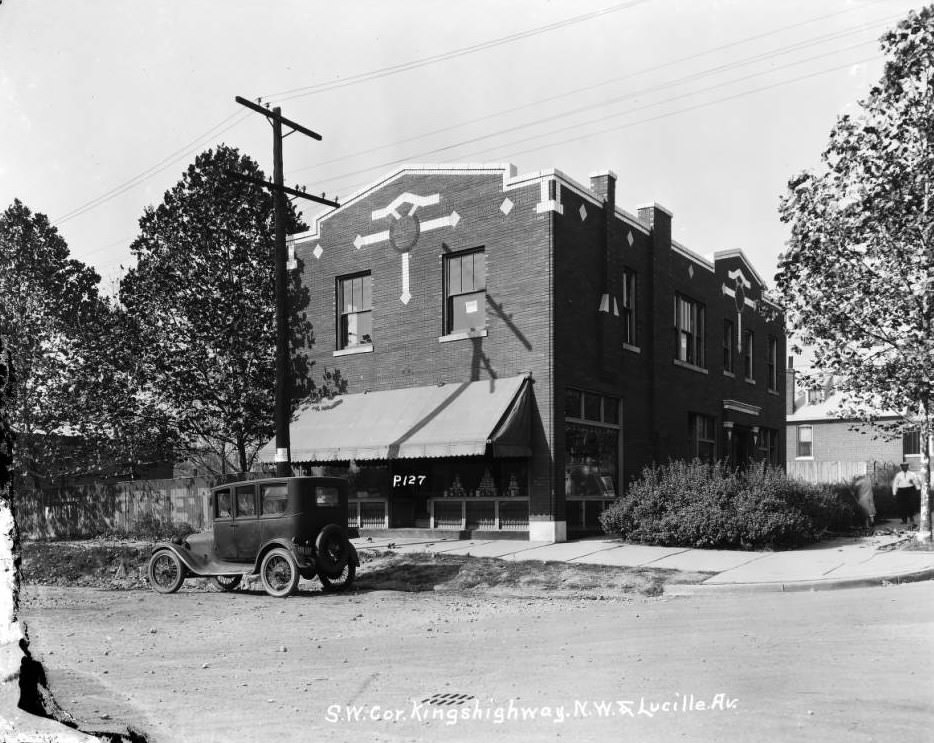 Brick storefront with unusual brickwork at 5429 Kingshighway N.W., which was a Kroger grocery store when the photo was taken. Address is now 5429 Riverview Blvd, 1927
