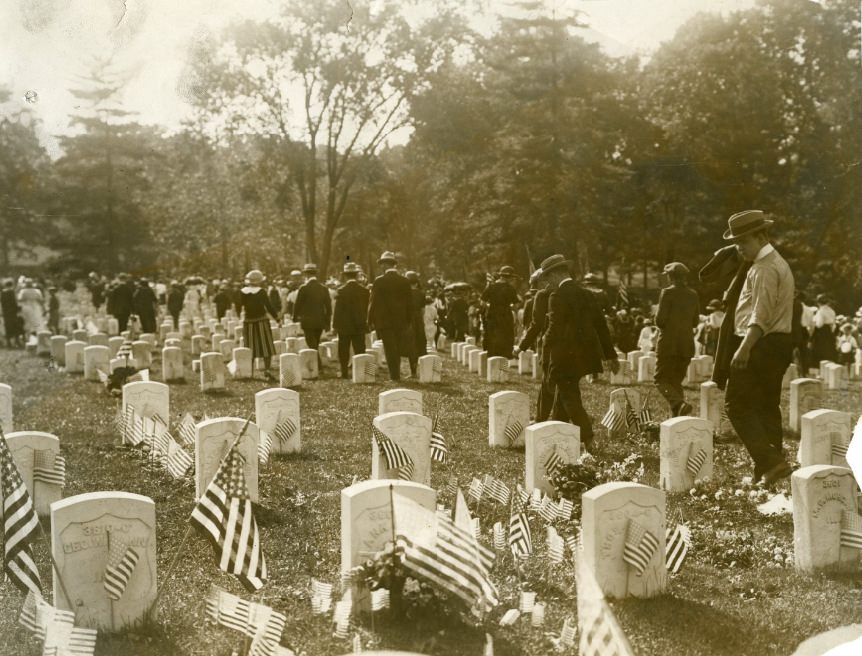 Visitations at Jefferson Barracks National Cemetery on 'Decoration Day,' May 30, 1922.