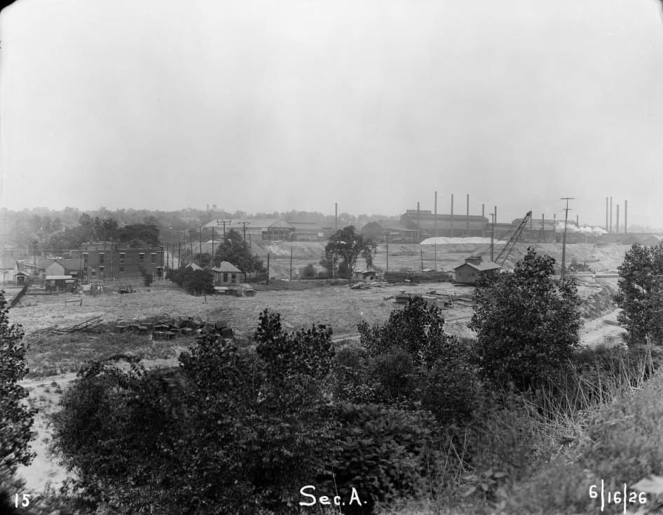 Construction of the canal basin for the River Des Peres in what is currently Ellendale, St. Louis, Missouri, 1926