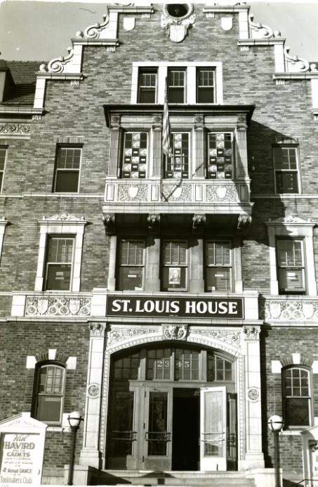 German-American Bloc organization changed the building name to the St. Louis House, 1940