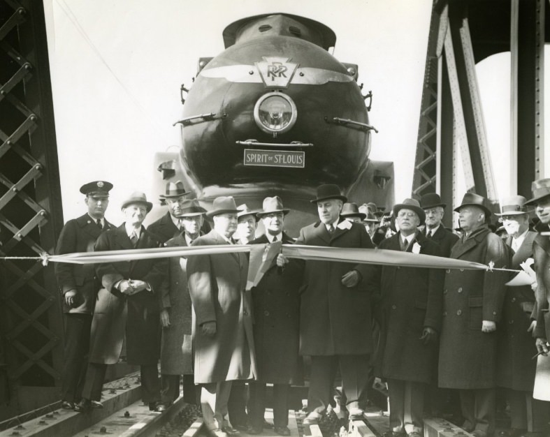 Ribbon Cutting Ceremony At The MacArthur Bridge, 1940