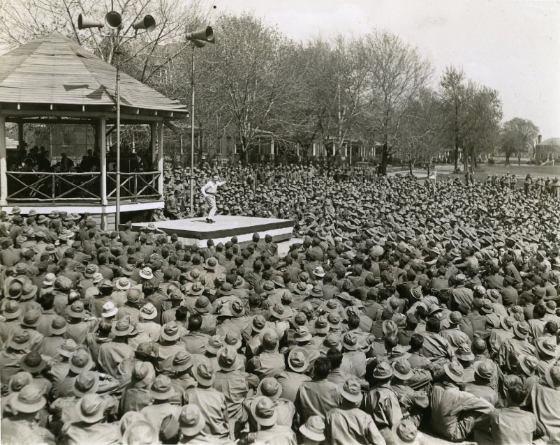 Soldiers being entertained at Jefferson Barracks on April 16th, 1942.