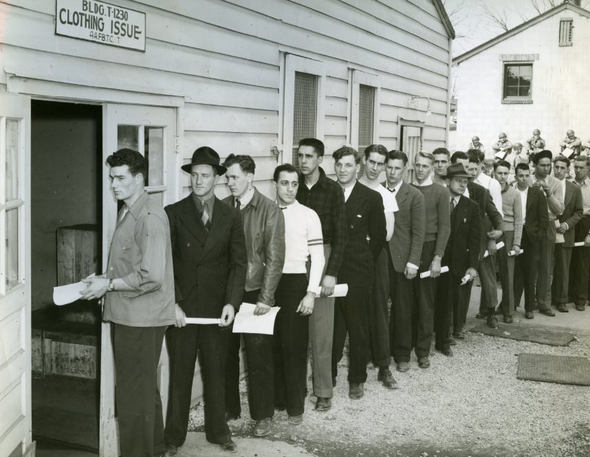 The First Groups Of Enlisted Air Force Reservists, 1940