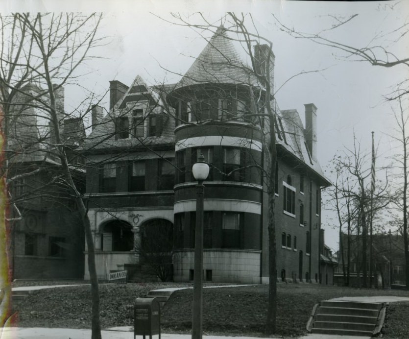 Alcoholics Anonymous Bought This residence at 4522 Lindell blvd for a meeting plce, 1950