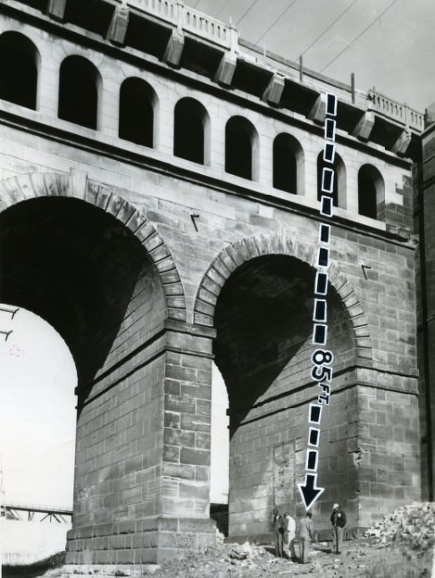 Site of car Plunge On Eads Bridge, 1953