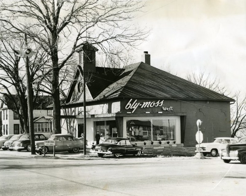 Bly-Moss West, the new Bly-Moss Furniture Company store at Clayton and Lindbergh roads in Ladue, 1953