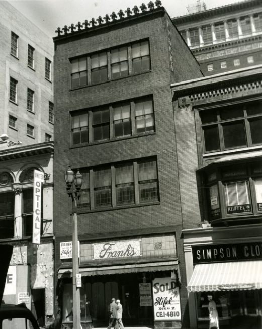 A view of the Frank's building, 1958