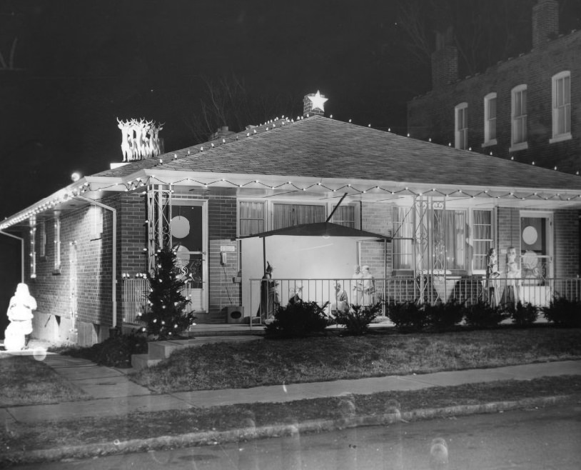 Residential with no cost limit was won by William T. Schoen... with a chimney star, 1955