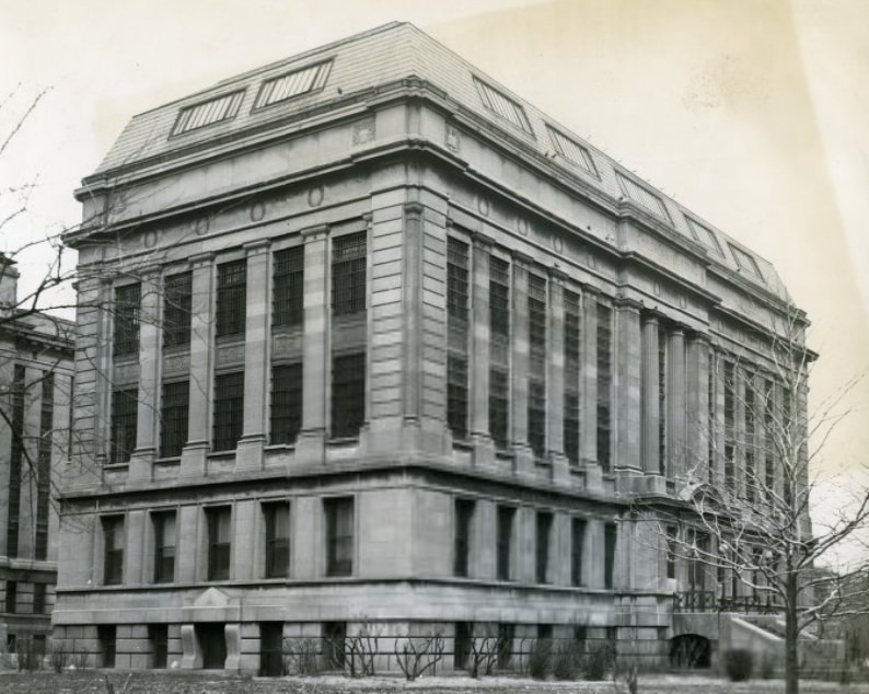 Childrens Building, 1954