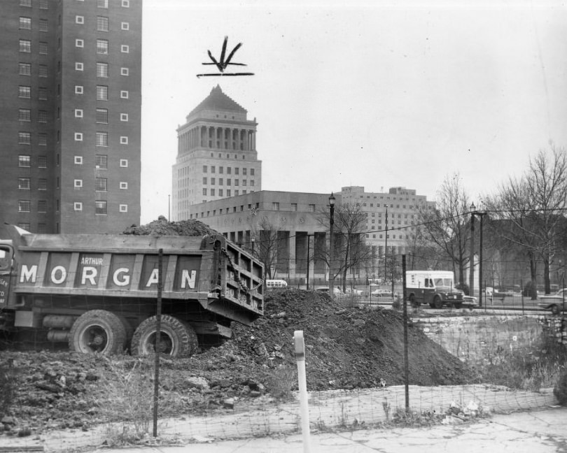 Plaza Apartments - Filling in the holes, 1958