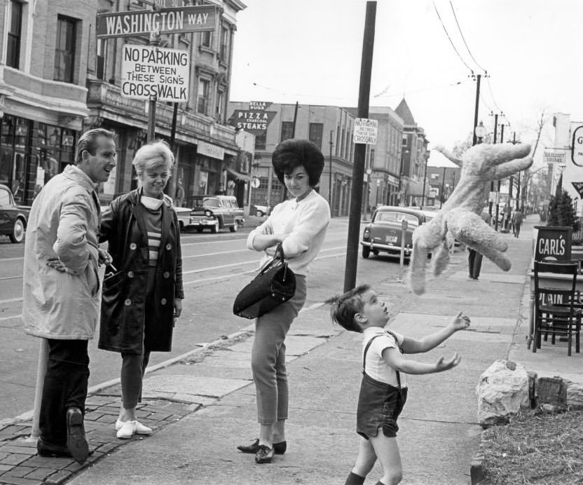 Gaslight Square, 1962