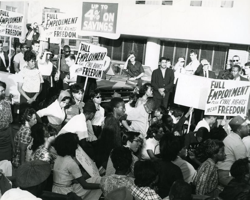 Protest at the Jefferson Bank and Trust,1 960